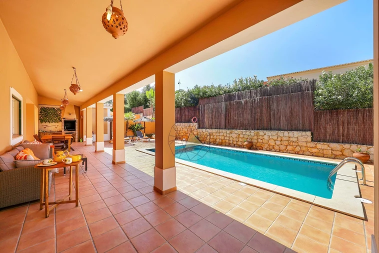 Moradia T7 para Venda em Alvor Foto 25