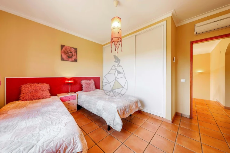 Moradia T7 para Venda em Alvor Foto 37