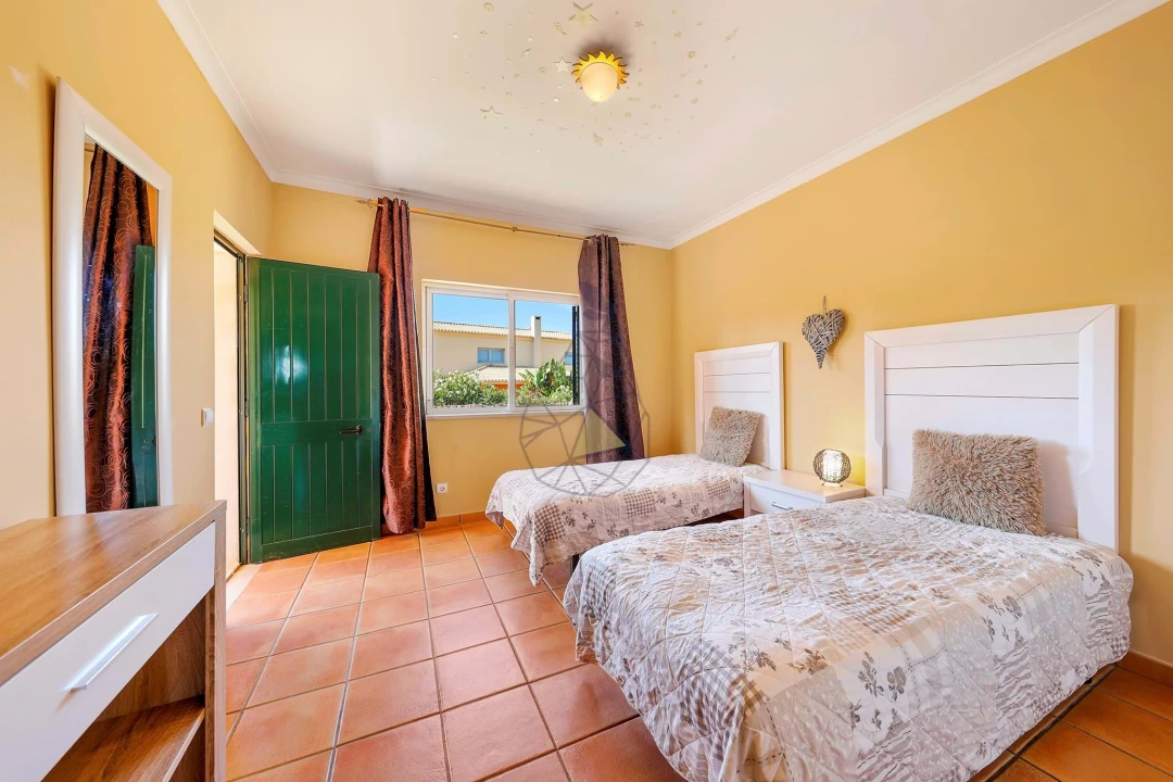 Moradia T7 para Venda em Alvor Foto 39