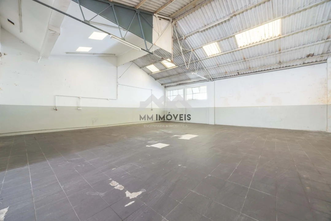 Armazém para Venda em Rio Tinto Foto 1