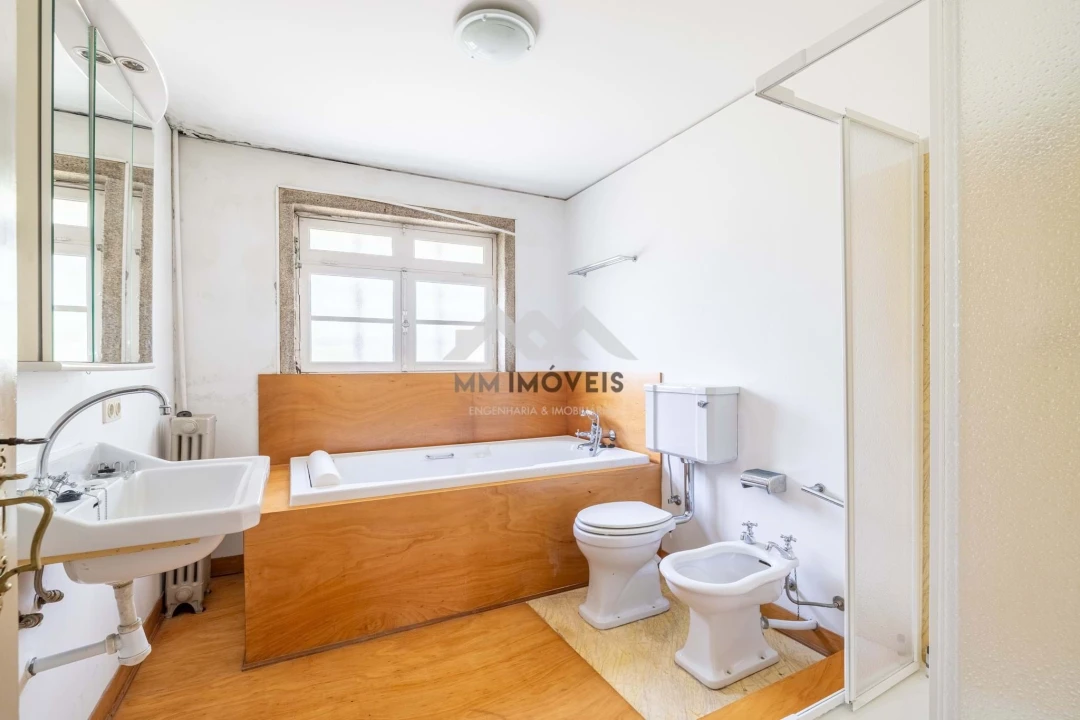 Moradia T6 para Venda em Guardão Foto 33