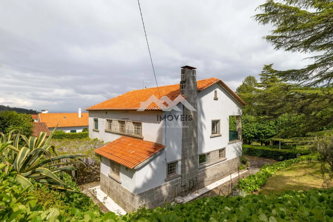 Moradia T6 para Venda em Guardão Foto 3