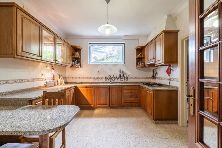 Moradia T6 para Venda em Guardão Foto 18