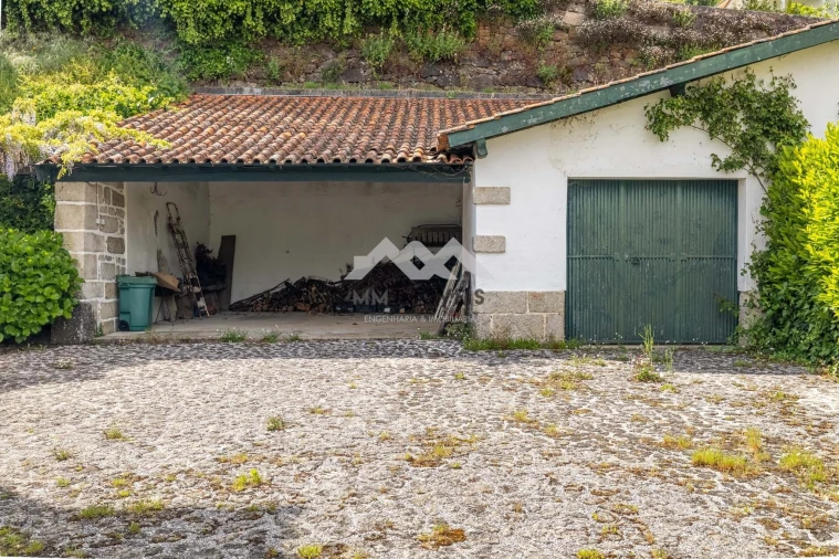 Moradia T6 para Venda em Guardão Foto 53