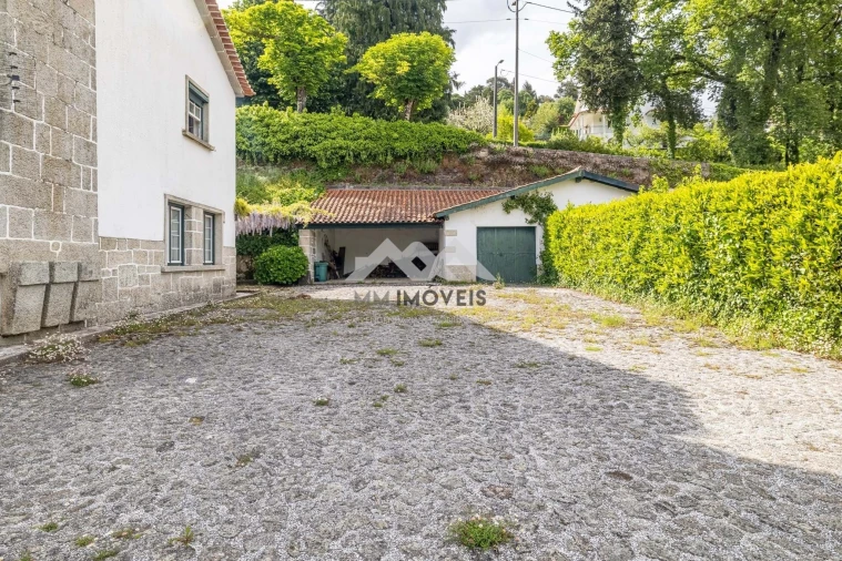 Moradia T6 para Venda em Guardão Foto 52