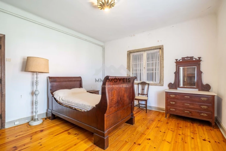 Moradia T6 para Venda em Guardão Foto 35