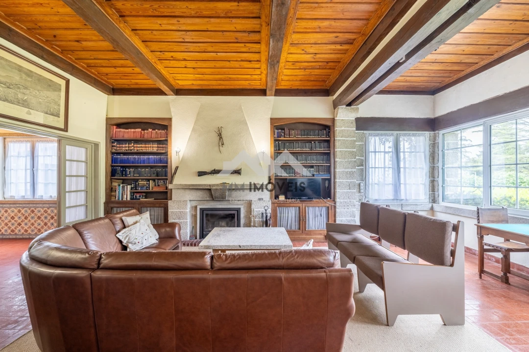 Moradia T6 para Venda em Guardão Foto 9