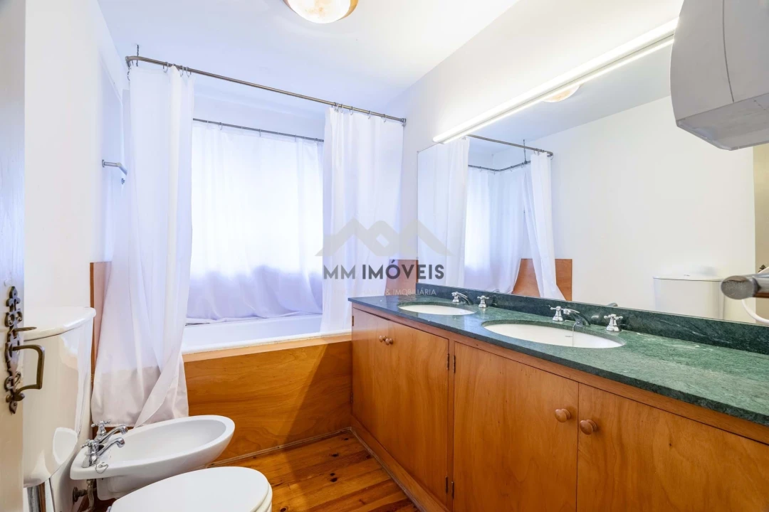 Moradia T6 para Venda em Guardão Foto 44