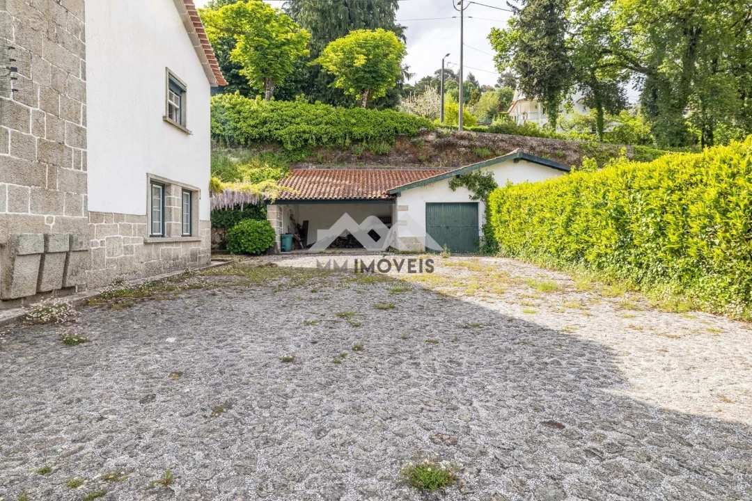 Moradia T6 para Venda em Guardão Foto 52