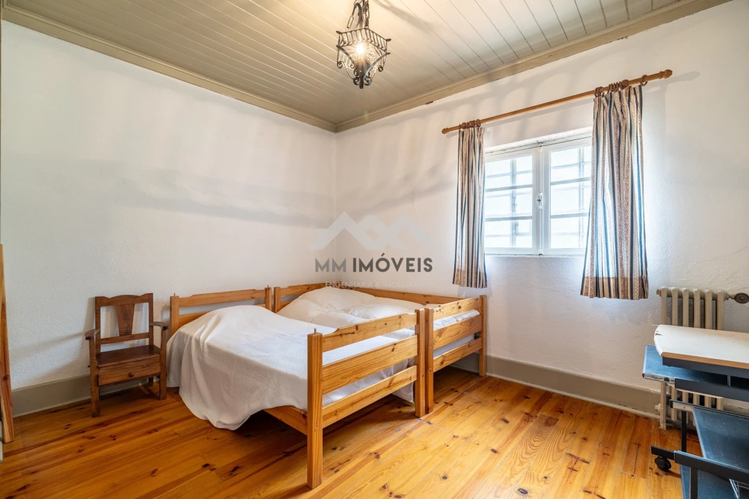 Moradia T6 para Venda em Guardão Foto 42