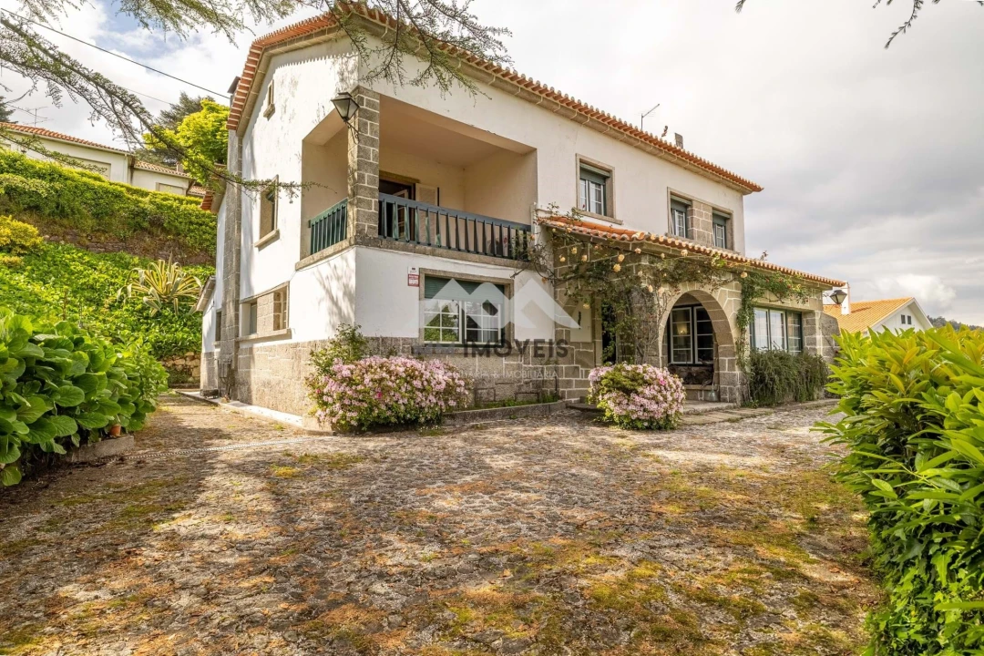 Moradia T6 para Venda em Guardão Foto 72