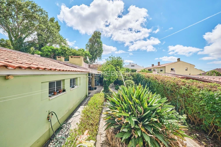 Moradia T5 para Venda em Algueirão-Mem Martins Foto 33