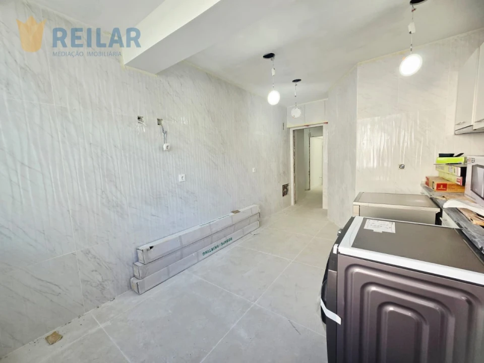 Apartamento T4 para Venda em Póvoa de Santa Iria e Forte da Casa Foto 10