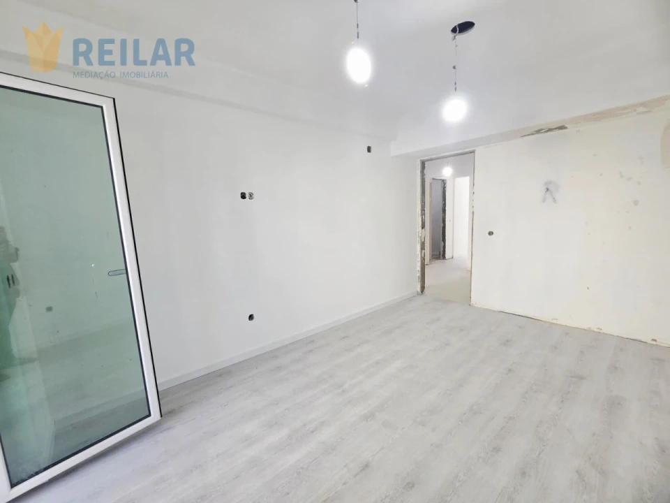 Apartamento T4 para Venda em Póvoa de Santa Iria e Forte da Casa Foto 17