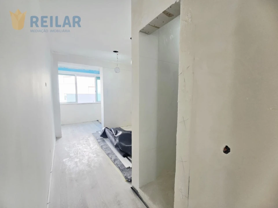 Apartamento T4 para Venda em Póvoa de Santa Iria e Forte da Casa Foto 29