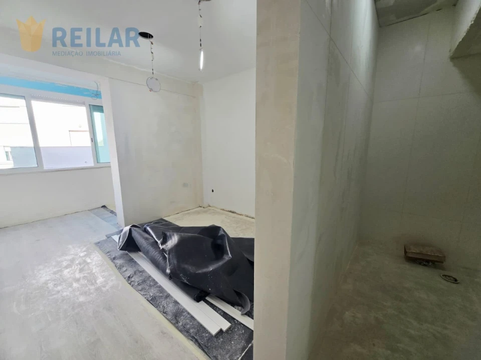 Apartamento T4 para Venda em Póvoa de Santa Iria e Forte da Casa Foto 30