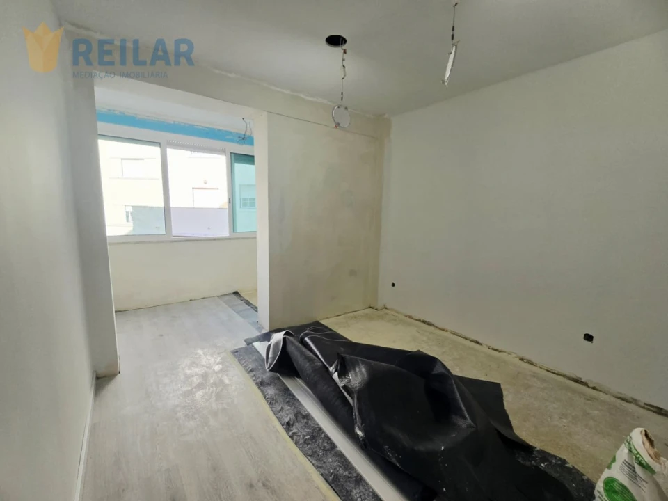 Apartamento T4 para Venda em Póvoa de Santa Iria e Forte da Casa Foto 31