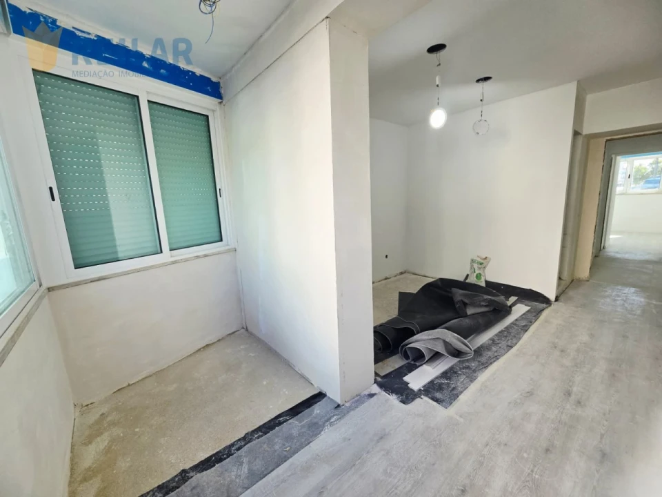 Apartamento T4 para Venda em Póvoa de Santa Iria e Forte da Casa Foto 32