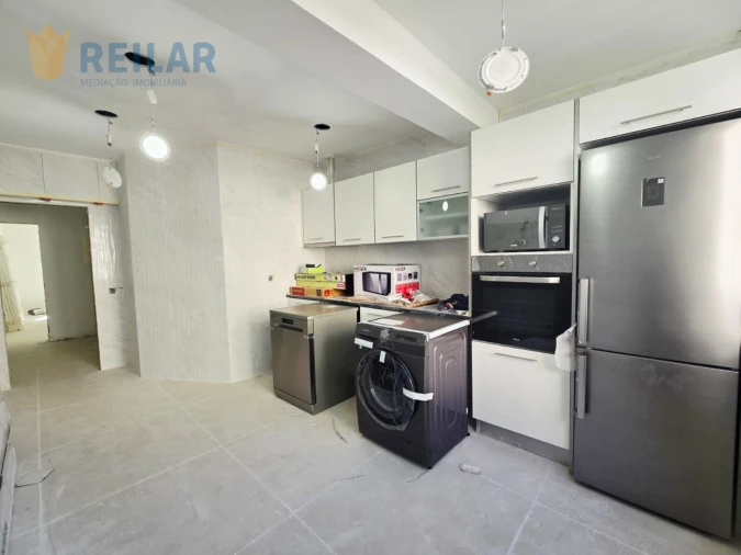 Apartamento T4 para Venda em Póvoa de Santa Iria e Forte da Casa Foto 3