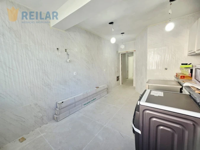 Apartamento T4 para Venda em Póvoa de Santa Iria e Forte da Casa Foto 10