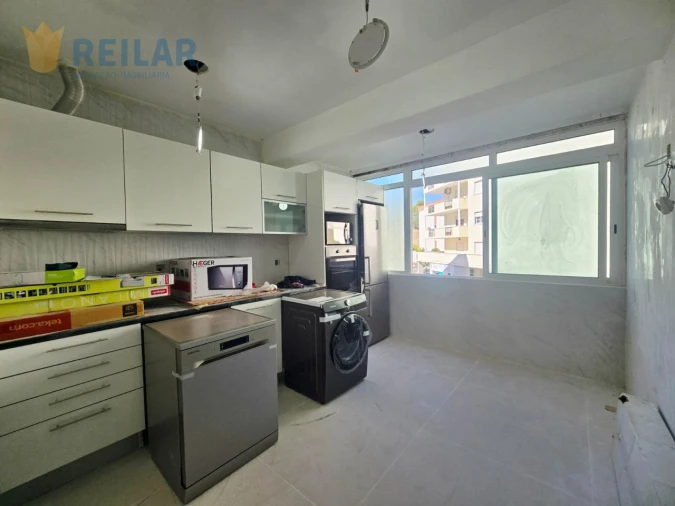 Apartamento T4 para Venda em Póvoa de Santa Iria e Forte da Casa Foto 11