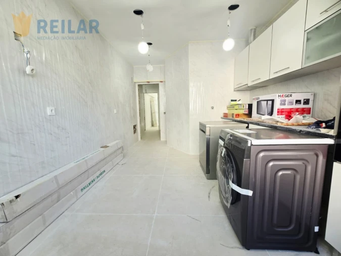 Apartamento T4 para Venda em Póvoa de Santa Iria e Forte da Casa Foto 12