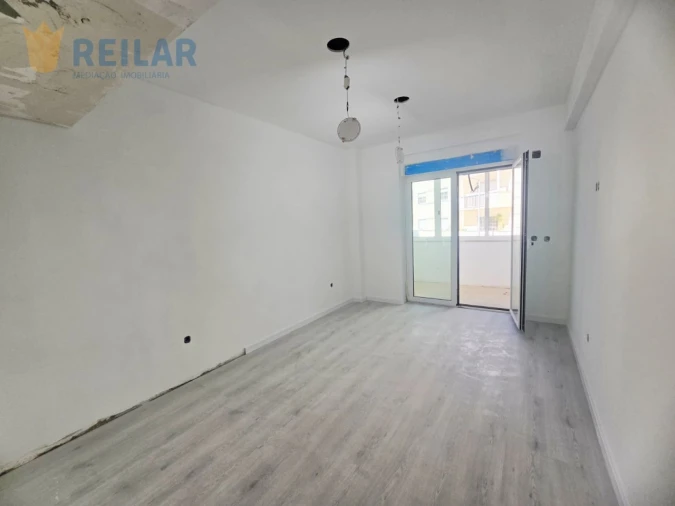 Apartamento T4 para Venda em Póvoa de Santa Iria e Forte da Casa Foto 18