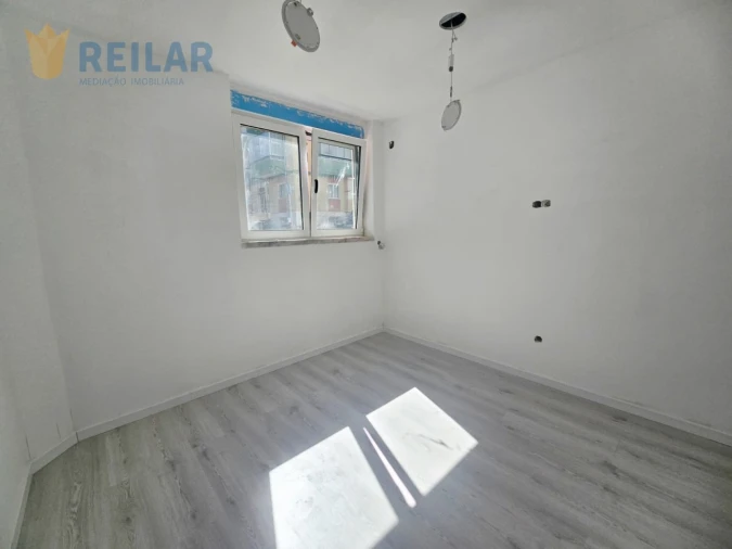 Apartamento T4 para Venda em Póvoa de Santa Iria e Forte da Casa Foto 24