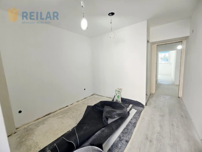 Apartamento T4 para Venda em Póvoa de Santa Iria e Forte da Casa Foto 28