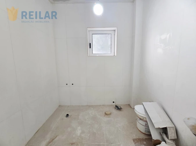 Apartamento T4 para Venda em Póvoa de Santa Iria e Forte da Casa Foto 35