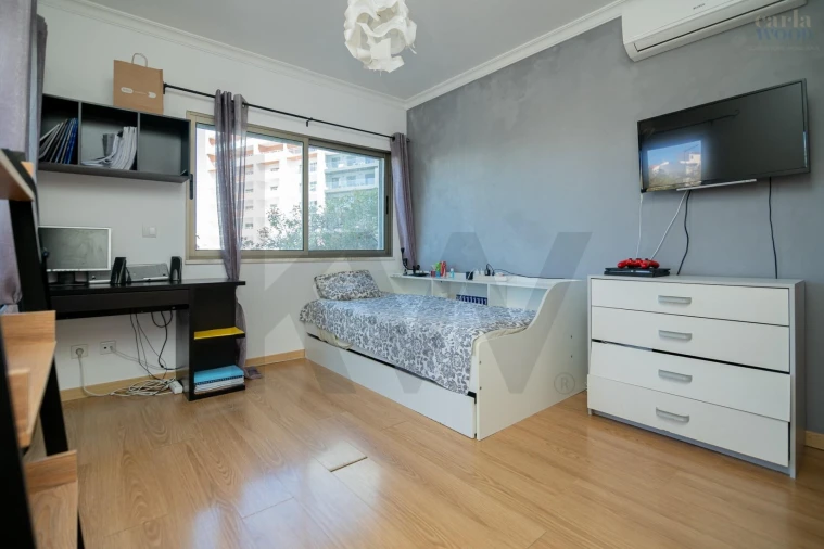 Apartamento T3 para Venda em Portimão Foto 33