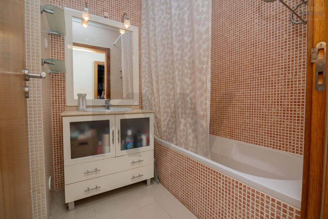 Apartamento T3 para Venda em Portimão Foto 39