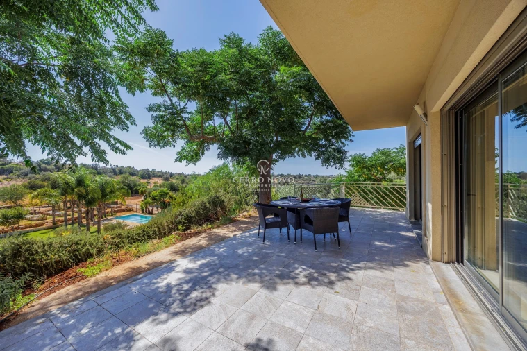Moradia T5 para Venda em Albufeira e Olhos de Água Foto 25