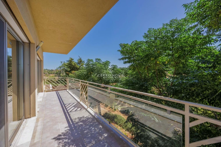 Moradia T5 para Venda em Albufeira e Olhos de Água Foto 21