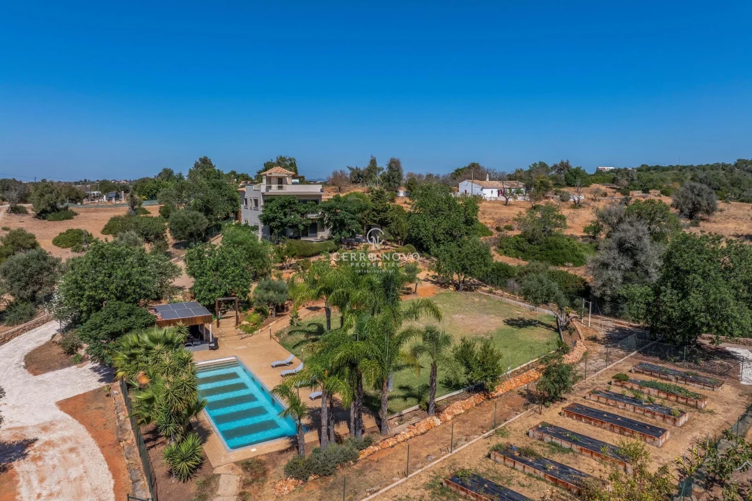 Moradia T5 para Venda em Albufeira e Olhos de Água Foto 35