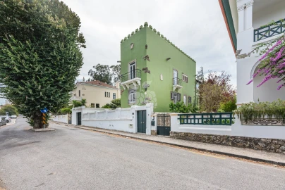 Moradia T6 para Venda em Agualva e Mira-Sintra