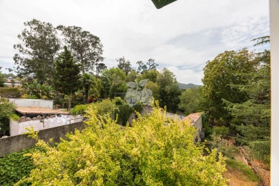 Moradia T6 para Venda em Agualva e Mira-Sintra