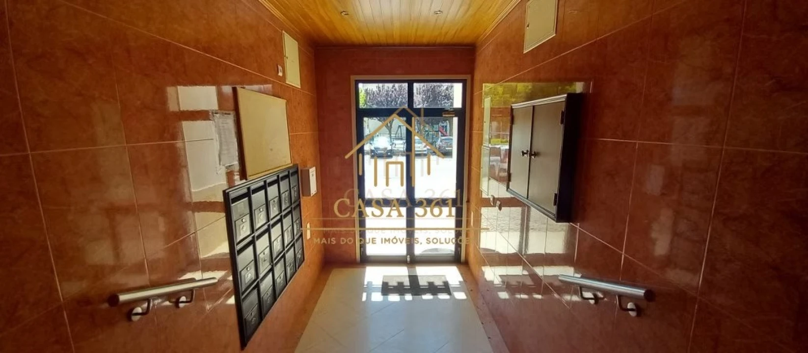 Apartamento T2 para Venda em Castanheira do Ribatejo e Cachoeiras Foto 2