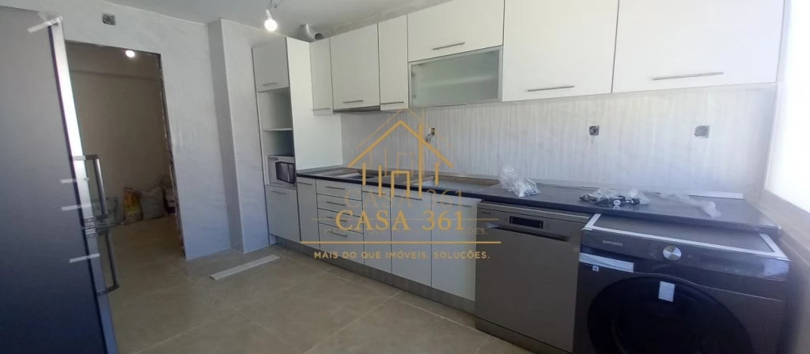 Apartamento T2 para Venda em Carregado e Cadafais Foto 4