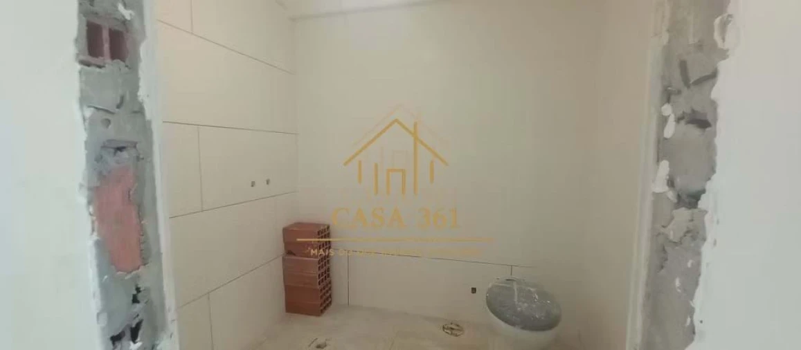 Apartamento T2 para Venda em Carregado e Cadafais Foto 12