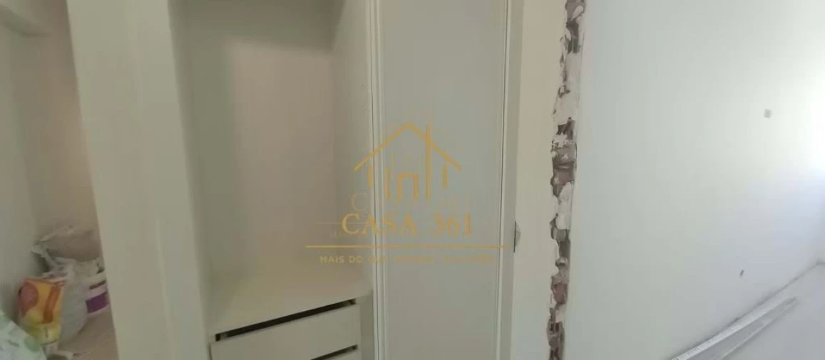 Apartamento T2 para Venda em Carregado e Cadafais Foto 11