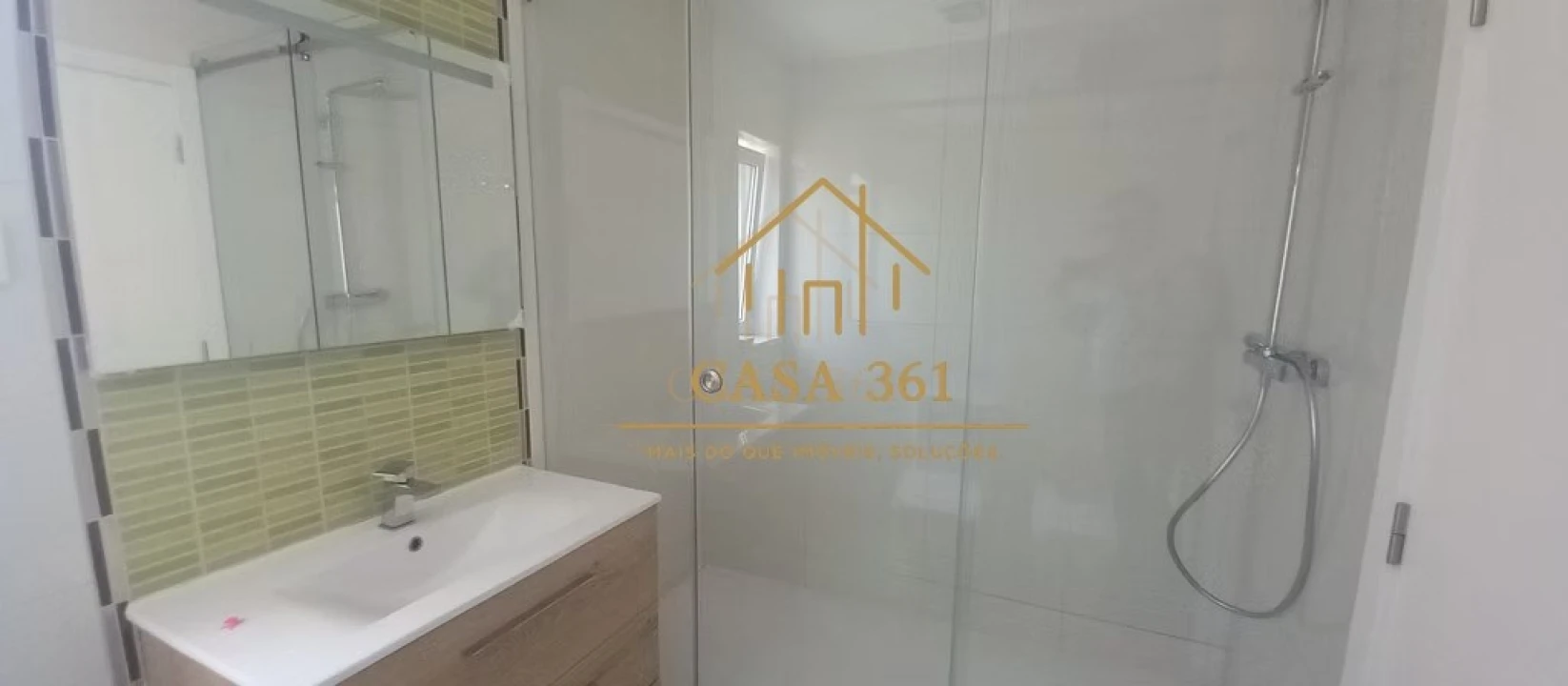 Apartamento T4 para Venda em Castanheira do Ribatejo e Cachoeiras Foto 11