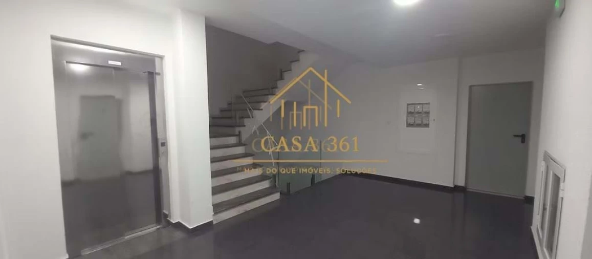 Apartamento T4 para Venda em Castanheira do Ribatejo e Cachoeiras Foto 13