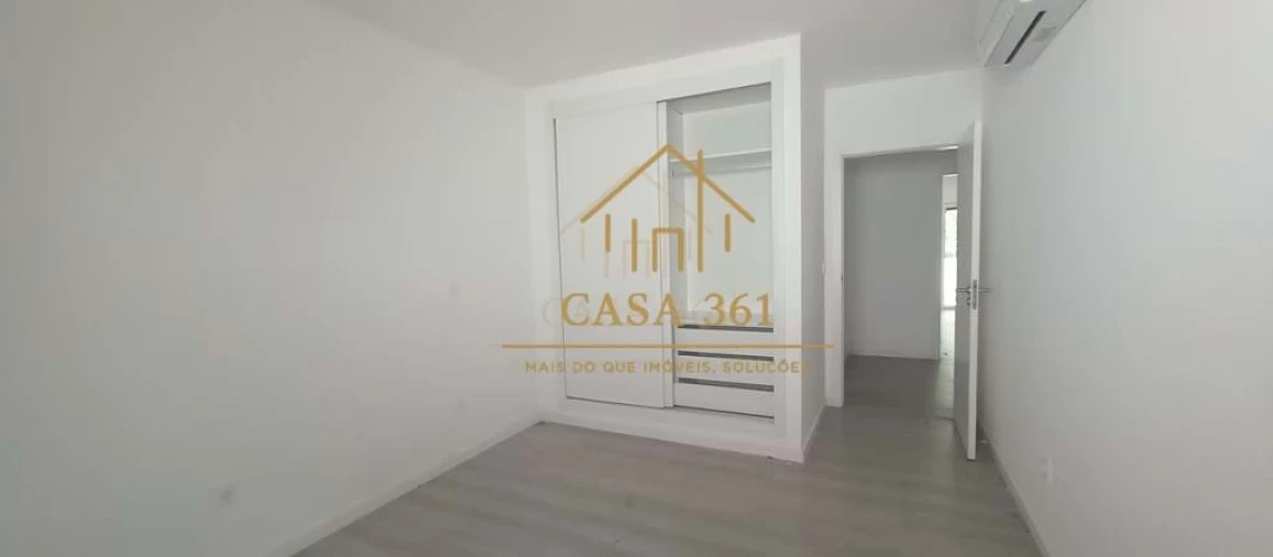 Apartamento T4 para Venda em Castanheira do Ribatejo e Cachoeiras Foto 8