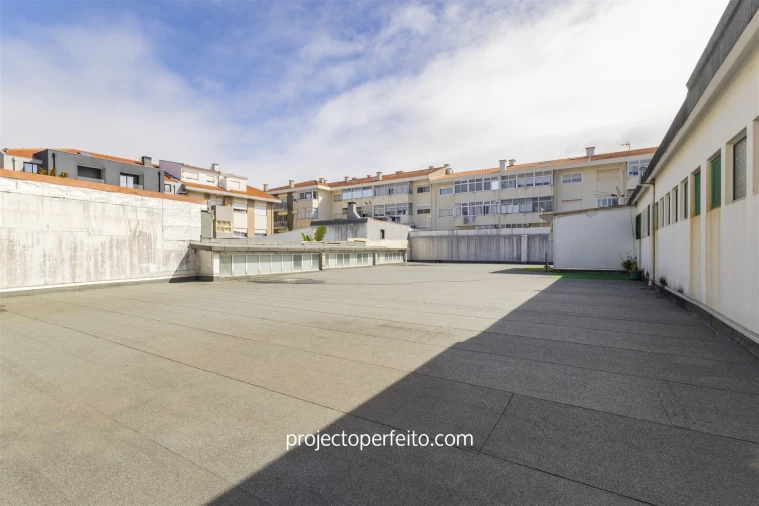 Loja para Venda em Espinho Foto 11