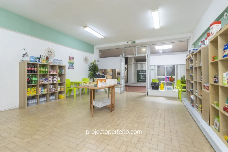 Loja para Venda em Espinho Foto 4