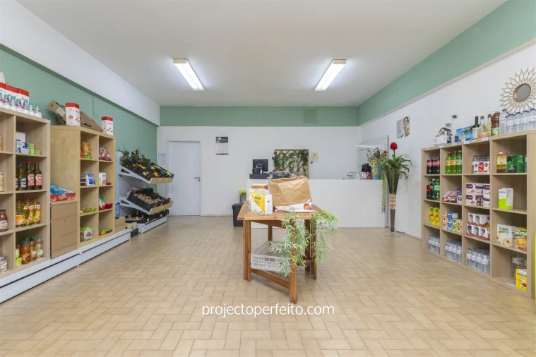 Loja para Venda em Espinho Foto 3