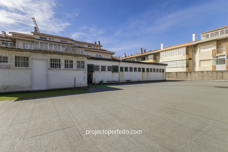Loja para Venda em Espinho Foto 13