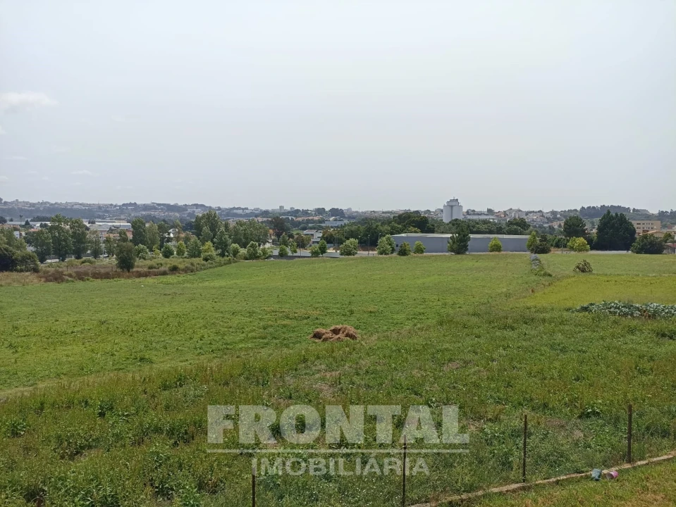 Moradia T2 para Venda em Cidade da Maia Foto 3