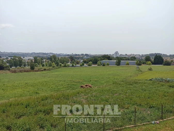 Moradia T2 para Venda em Cidade da Maia Foto 2